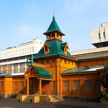 Nadezhda Apartments On The Nauryzbai Batyr 82 Almaty Exterior photo